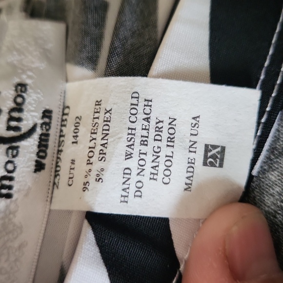 NWT! Strapless maxi dress - Picture 8 of 9